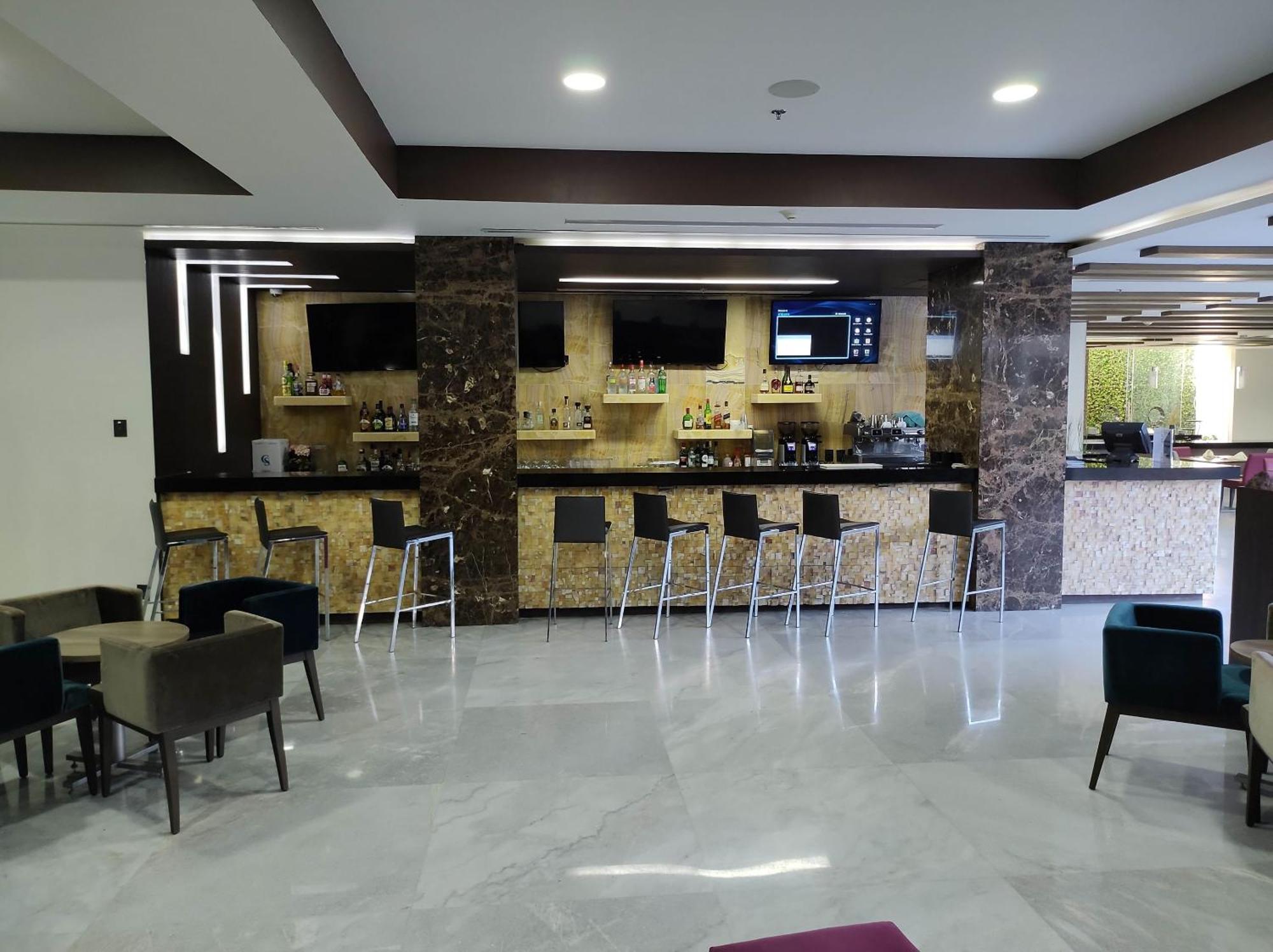 Hotel Real